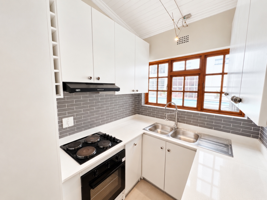 2 Bedroom Property for Sale in Green Point Western Cape